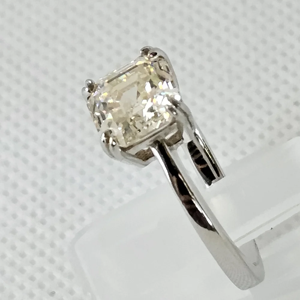 Genuine Strontium Titanate Sterling Silver Ring Size 8.5! - Picture 4 of 10